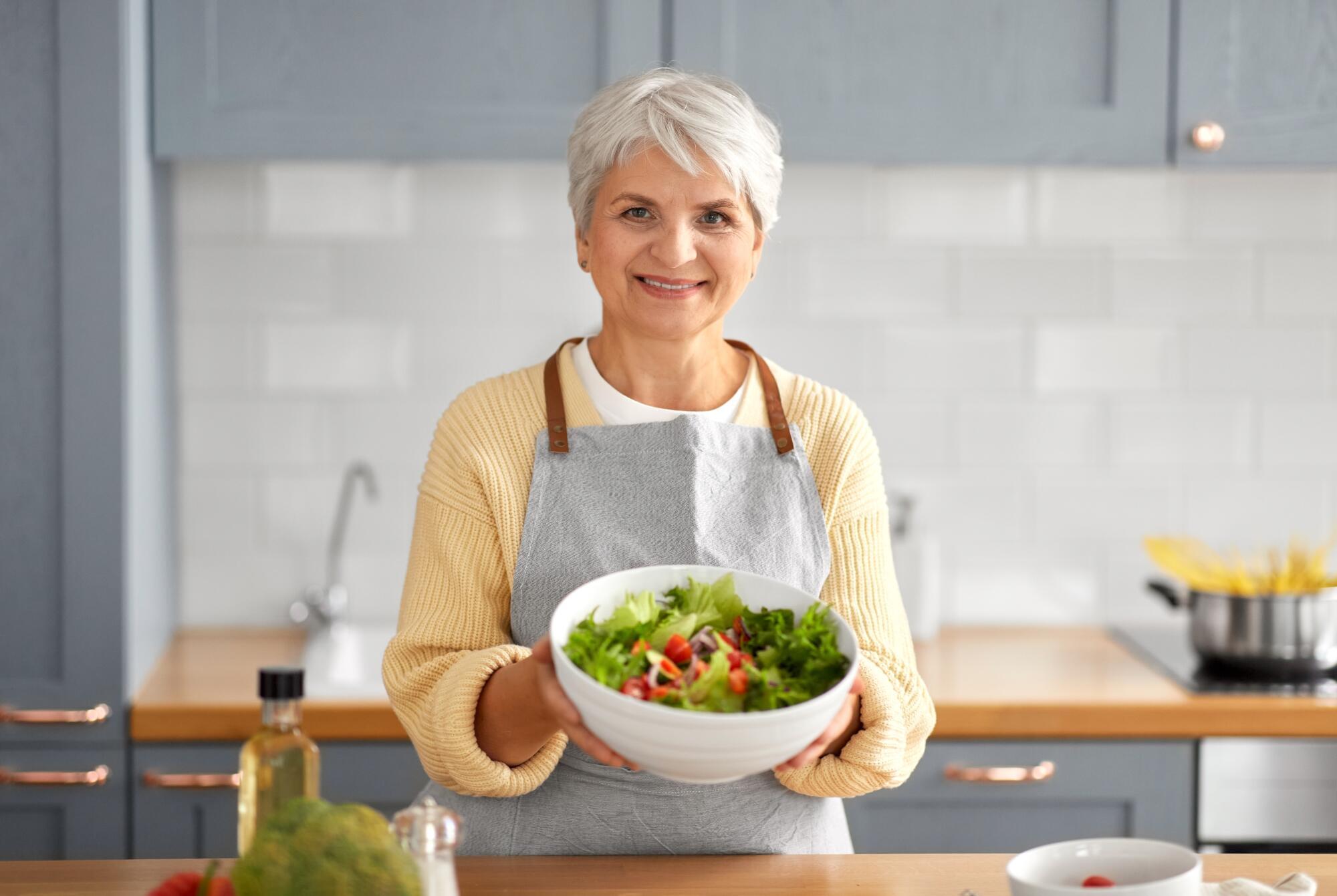How Does Diet Impact Senior Health and Wellness