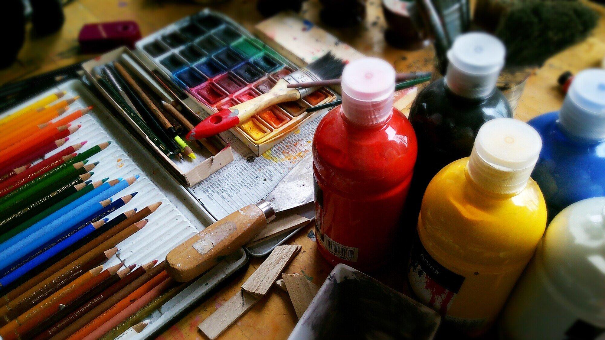 Crafting Techniques for Older Adults to Strengthen Memory